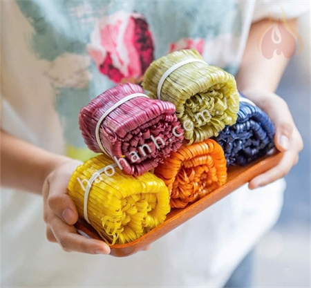 VEGETABLE CHŨ NOODLES